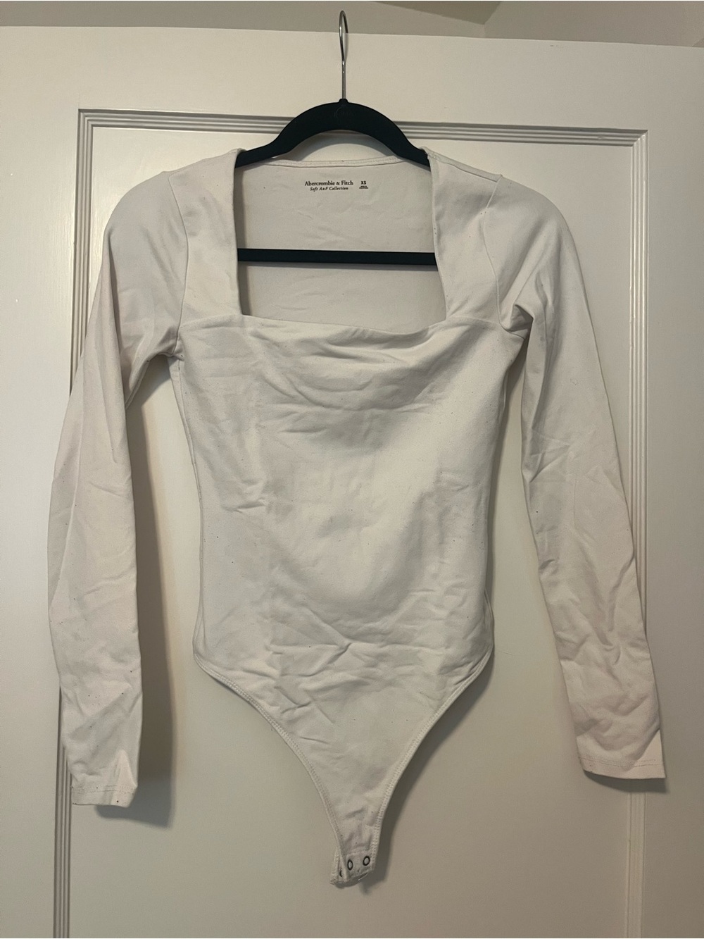 Abercrombie & Fitch White Long-Sleeve Square Neck Bodysuit